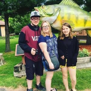 Meet your Posher, April